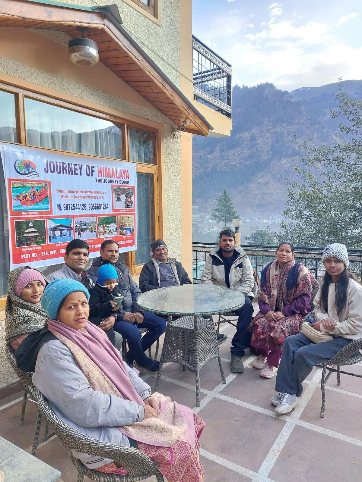 Delhi to Manali Winter Tour: Solang Valley Snow Games, Mall Road &amp; Local Cafes